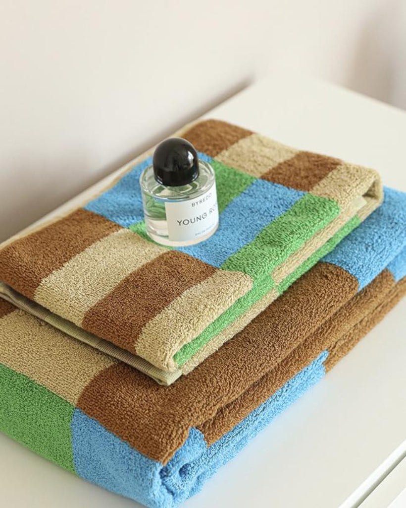 Rainbow Checkered Bath Towel, Soft 100% Organic Long-Stapled Cotton