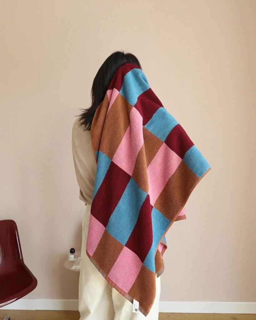 Rainbow Checkered Bath Towel, Soft 100% Organic Long-Stapled Cotton